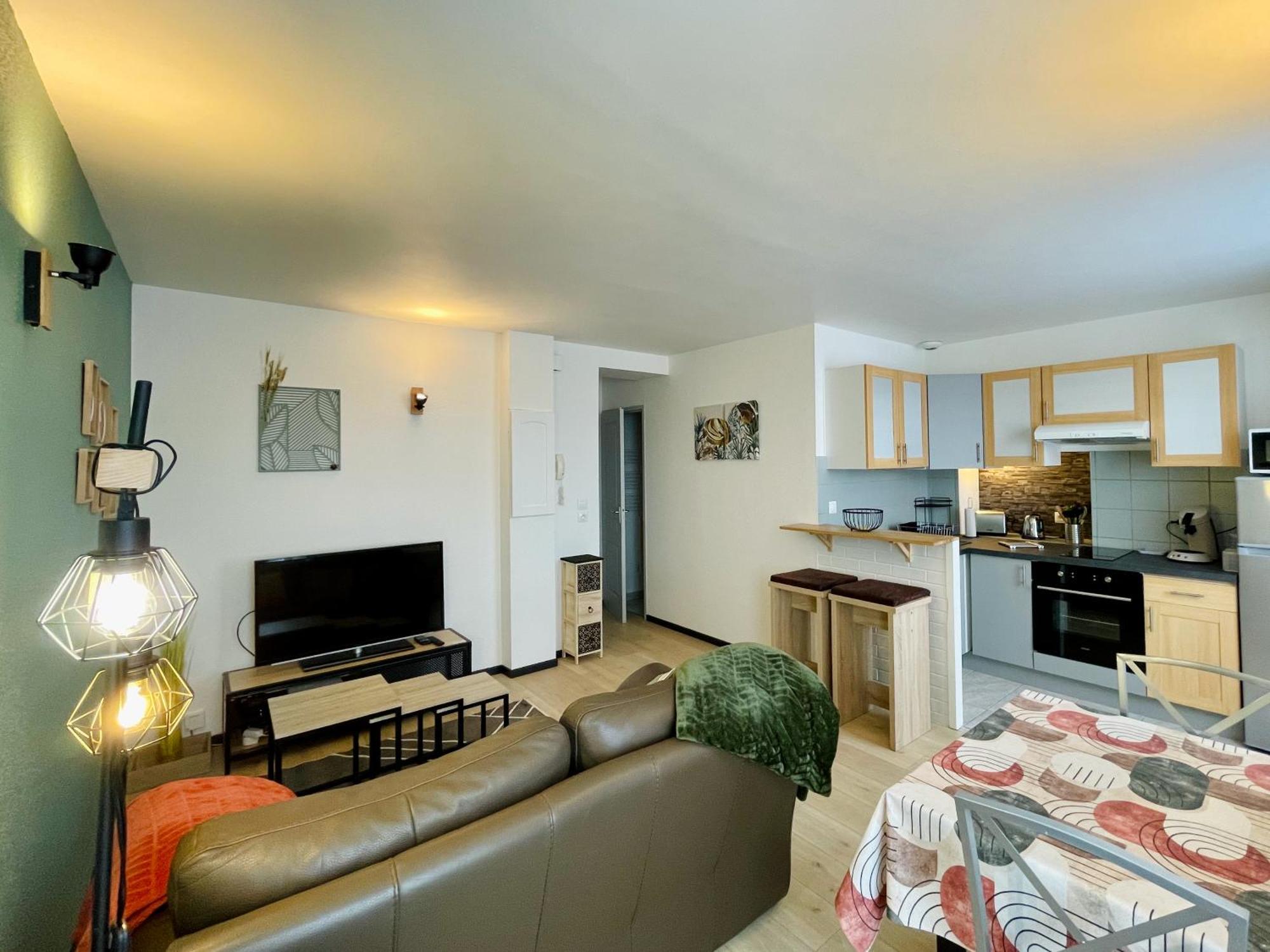 Joli Appartement Avec Parking Montbéliard Extérieur photo